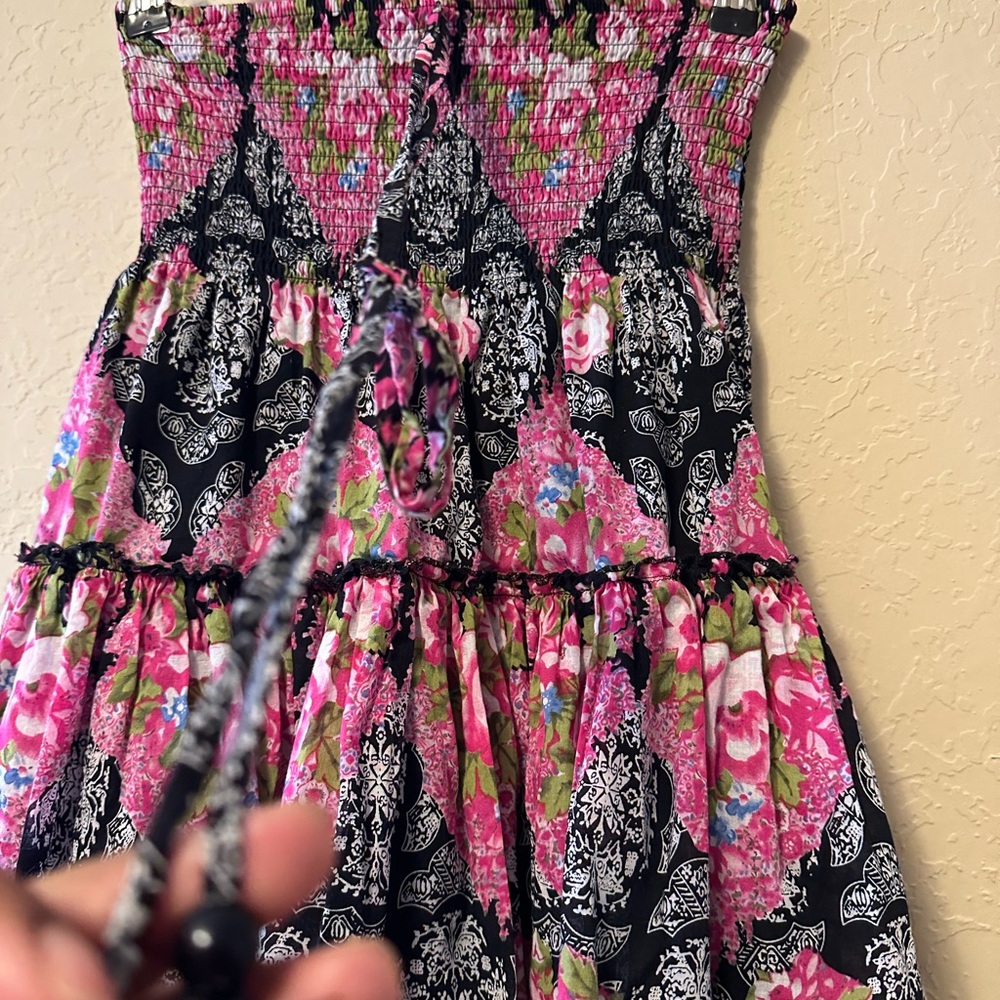 Lapis Anthropologie Dress Tube Strapless
Boho Pink & Black Floral with Laces - Picture 7 of 10